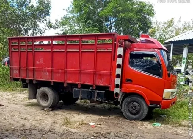 truk pengangkut BBM