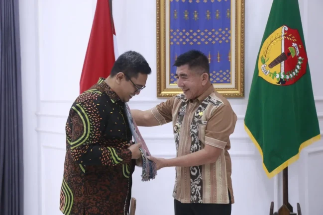 bupati belu dan rektor ISI