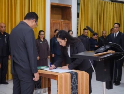Wabup Belu Lantik 5 Pejabat Administrator, Minta ASN Jaga Integritas dan Tingkatkan Pelayanan Publik